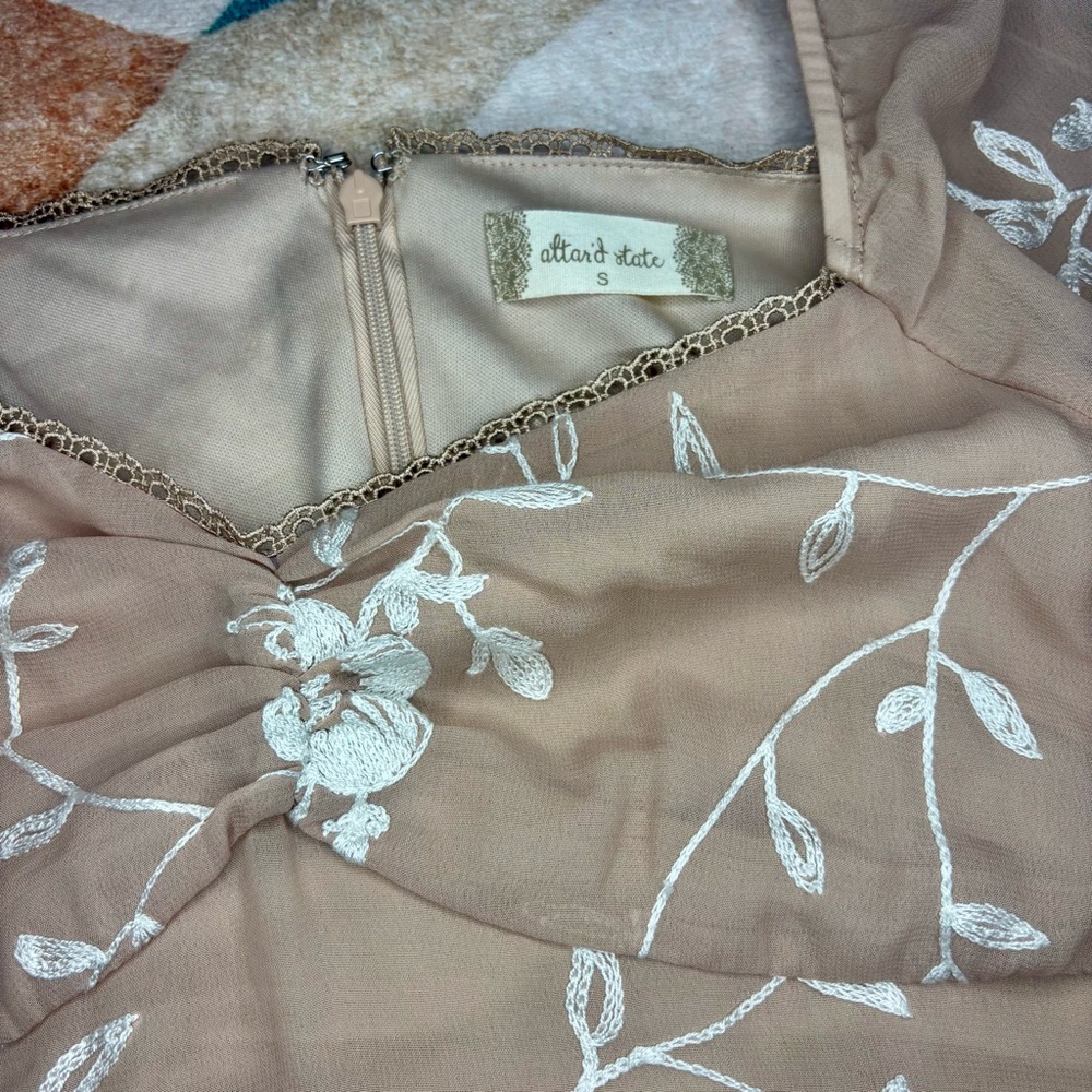NWOT Altar’d State Embroidered Dress - Picture 2 of 3